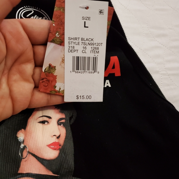 La Reina Selena Graphic Black Tank Top - Picture 3 of 5